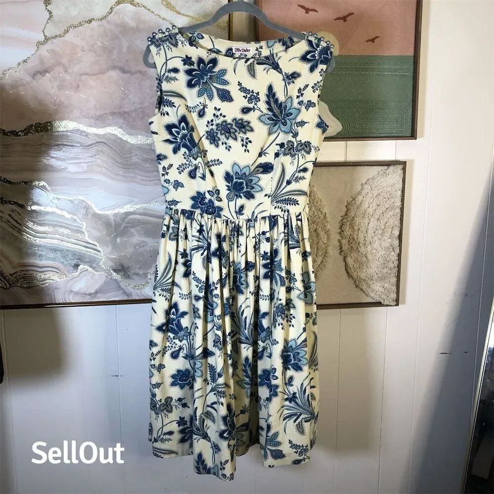 Dilly Daisy Women's M Blue Floral Print Midi Dress Casual